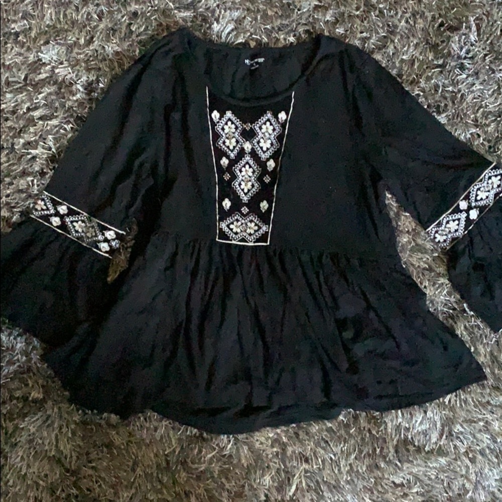 🦋 New Directions Petite Large Blouse 🦋 3/$25